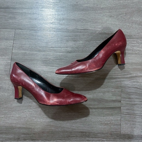 3/$20⚡️ Vintage Red Van Eli Short Heel Pointed Toe Heels Pumps Shoes - Picture 2 of 9